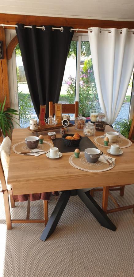 Chez Martine Et Laurent Le Tremblois エクステリア 写真